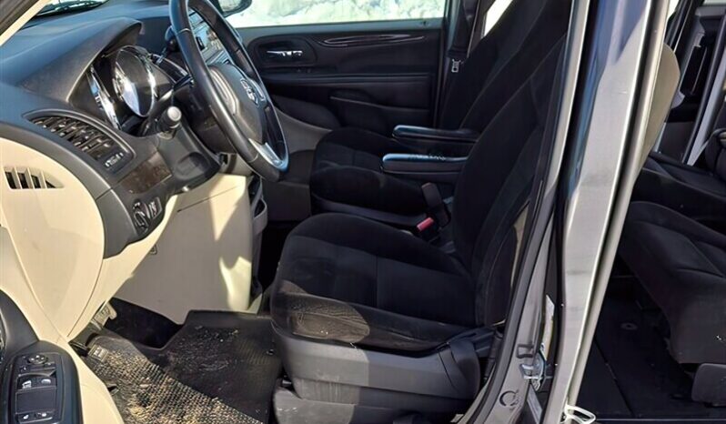 
								2016 Dodge Grand Caravan SXT full									