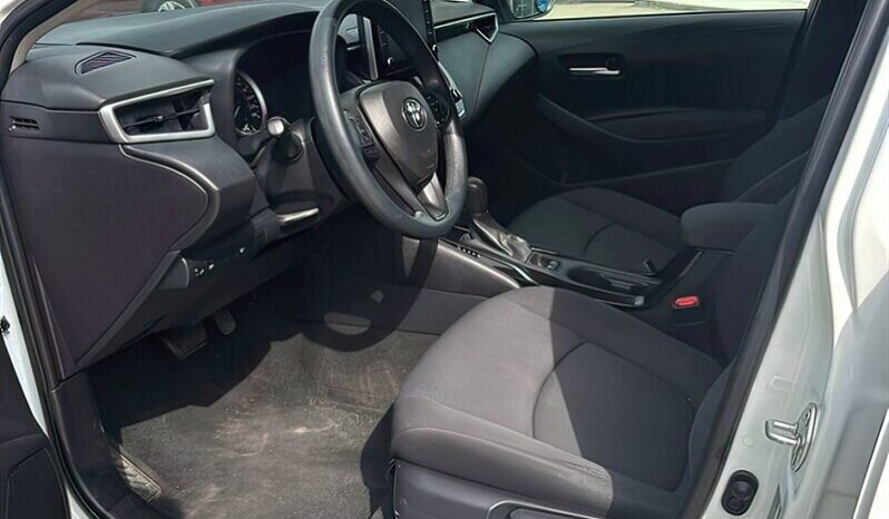 
								2020 Toyota Corolla LE full									