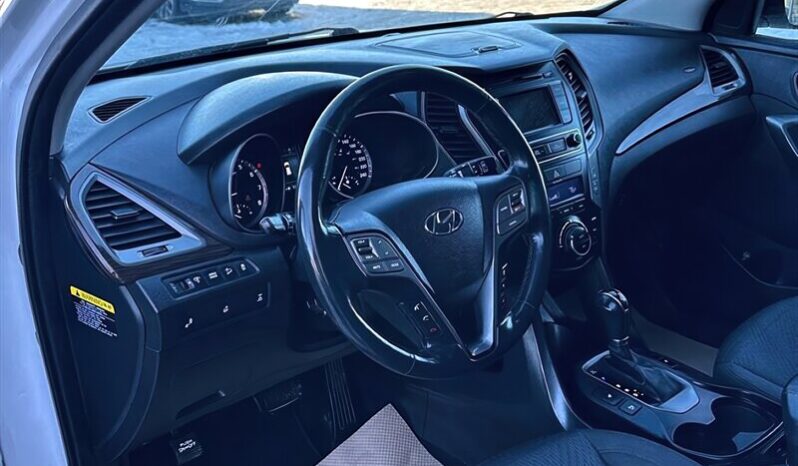 
								2017 Hyundai Santa Fe Sport Premium AWD full									