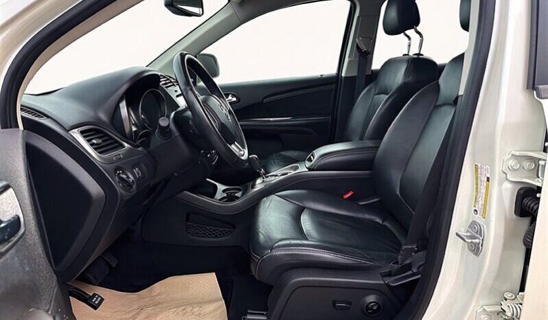 
								2018 Dodge Journey Crossroad AWD 7 Passenger full									