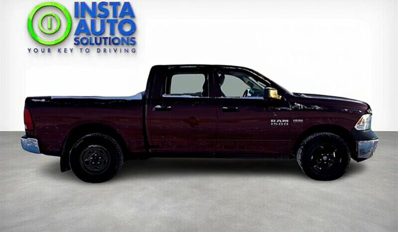 
								2016 Ram 1500 ST 5.7L Hemi Crew Cab 4X4 full									