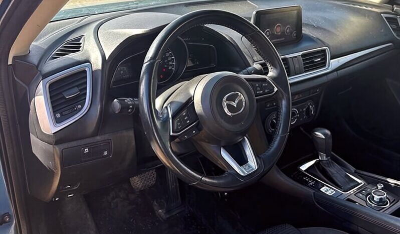 
								2018 Mazda Mazda3 GS full									