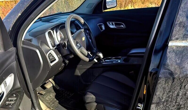 
								2017 Chevrolet Equinox LS AWD full									