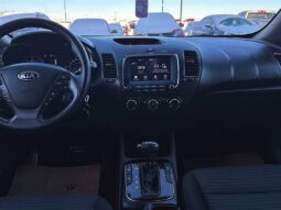 
										2018 Kia Forte S full									