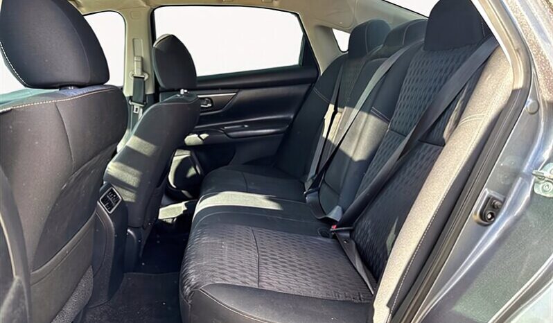 
								2018 Nissan Altima SV full									