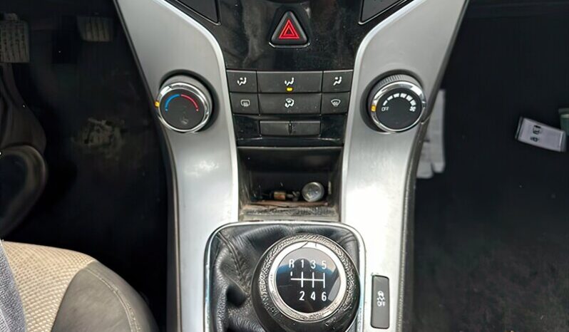 
								2016 Chevrolet Cruze Limited LS full									
