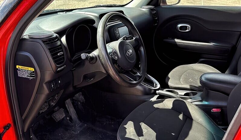 
								2019 Kia Soul EX full									