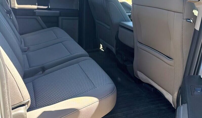 
								2018 Ford F-150 XLT Crew Cab 4X4 full									