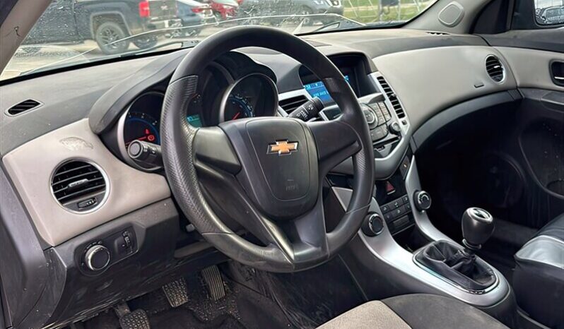 
								2016 Chevrolet Cruze Limited LS full									