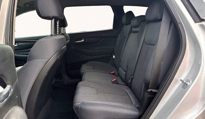 
								2019 Hyundai Santa Fe Essential AWD full									