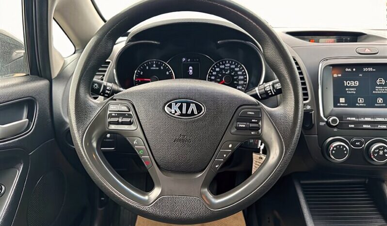 2018 Kia Forte LX full