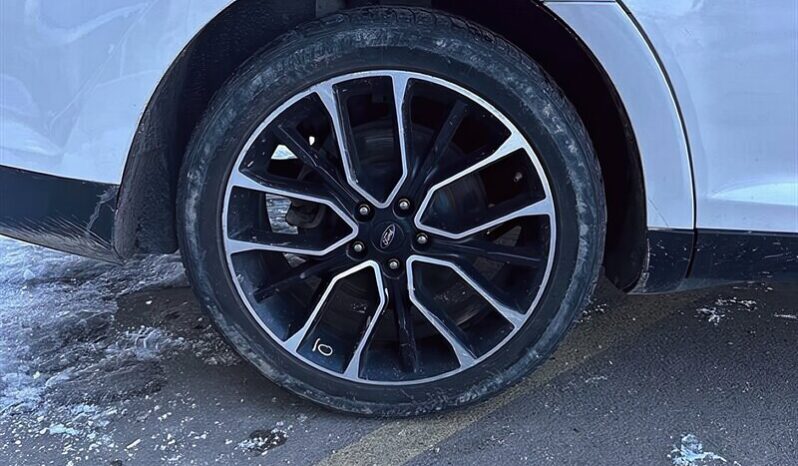 
								2017 Ford Taurus Limited AWD full									