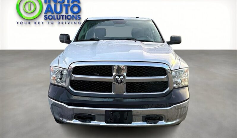 
								2017 Ram 1500 ST 5.7L Hemi Crew Cab 4X4 full									