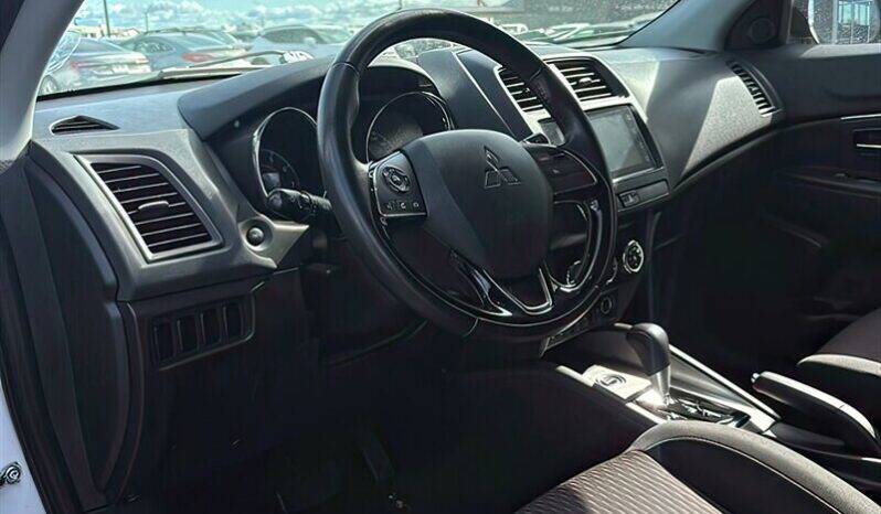 
								2019 Mitsubishi RVR SE AWC full									