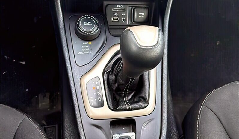 
								2016 Jeep Cherokee Sport 4X4 full									