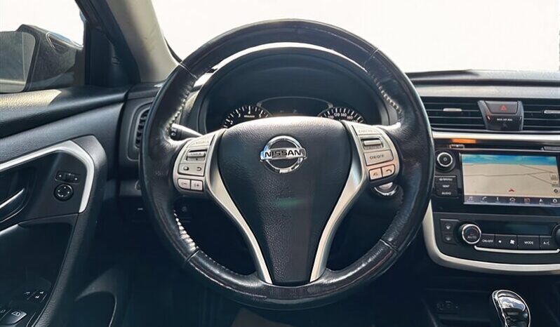 
								2018 Nissan Altima SV full									