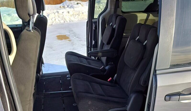 
								2016 Dodge Grand Caravan SXT full									