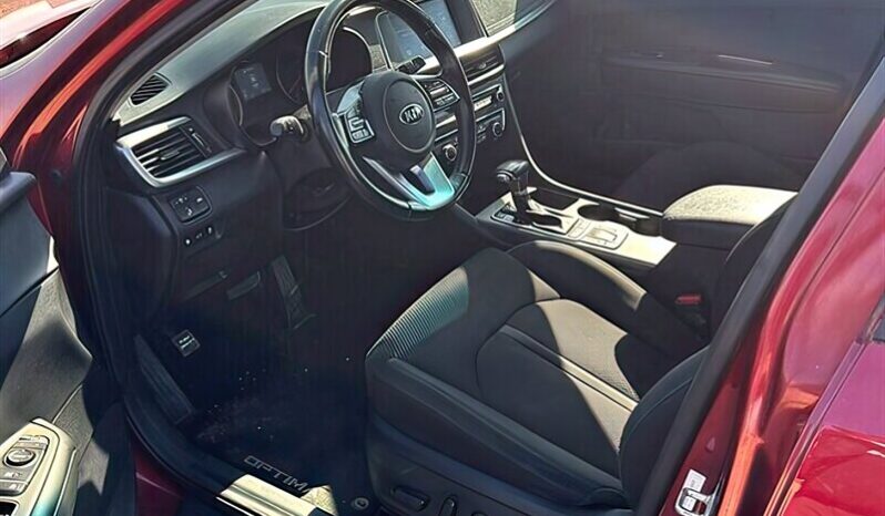 
								2019 Kia Optima LX full									