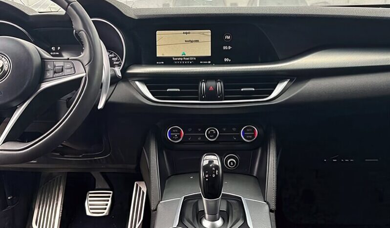 
								2018 Alfa Romeo Stelvio Sport AWD full									