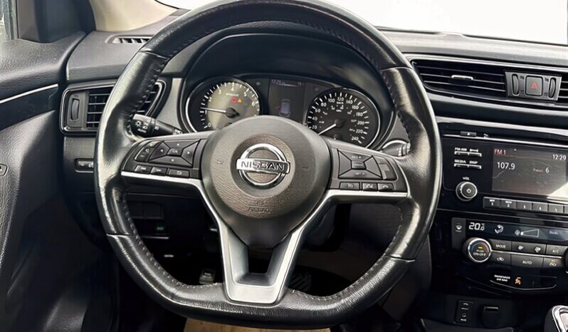 
								2018 Nissan Qashqai SV AWD full									