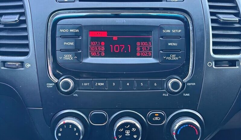 
								2017 Kia Forte LX full									