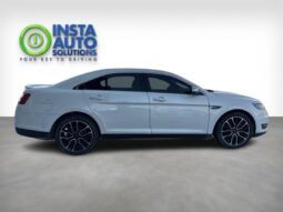 
										2017 Ford Taurus Limited AWD full									