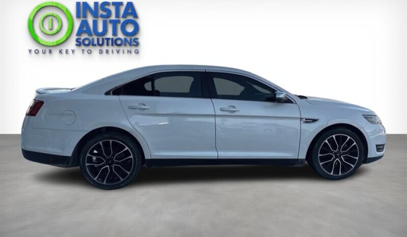 
								2017 Ford Taurus Limited AWD full									