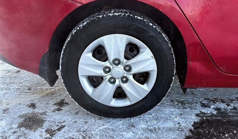 
								2015 Kia Forte LX full									