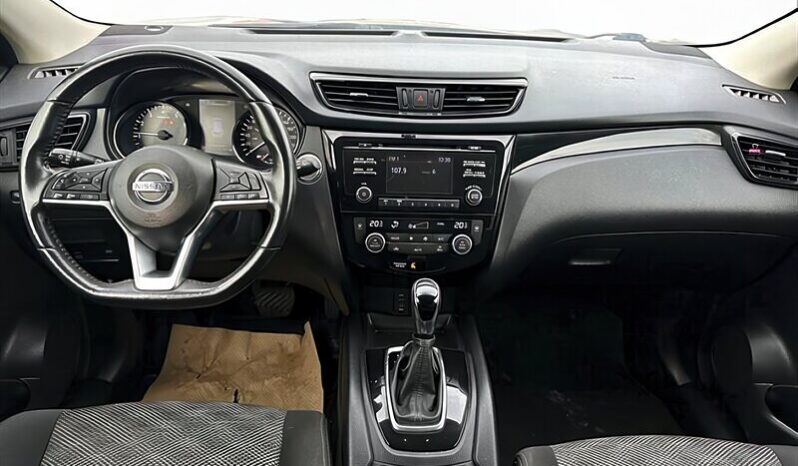 
								2018 Nissan Qashqai SV AWD full									