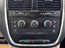 
										2017 Dodge Grand Caravan SE full									