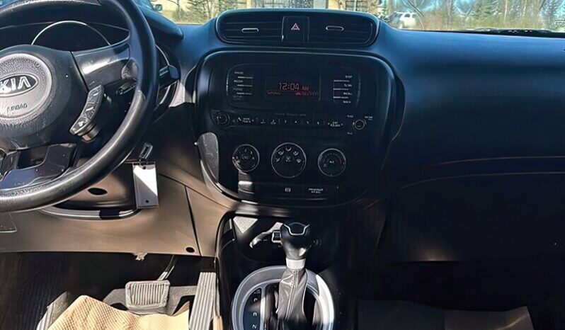 
								2016 Kia Soul LX full									
