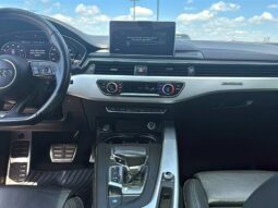 
										2018 Audi A4 Technik S-Line AWD full									