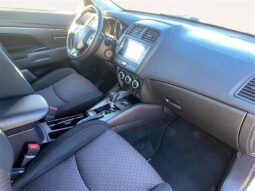 
										2019 Mitsubishi RVR SE AWD full									