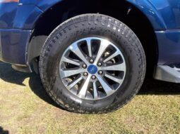 
										2017 Ford Expedition XLT 4X4 full									