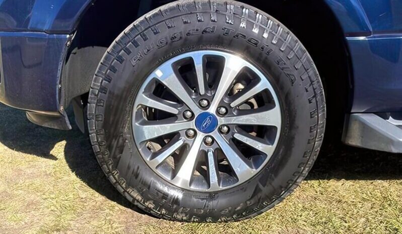 
								2017 Ford Expedition XLT 4X4 full									
