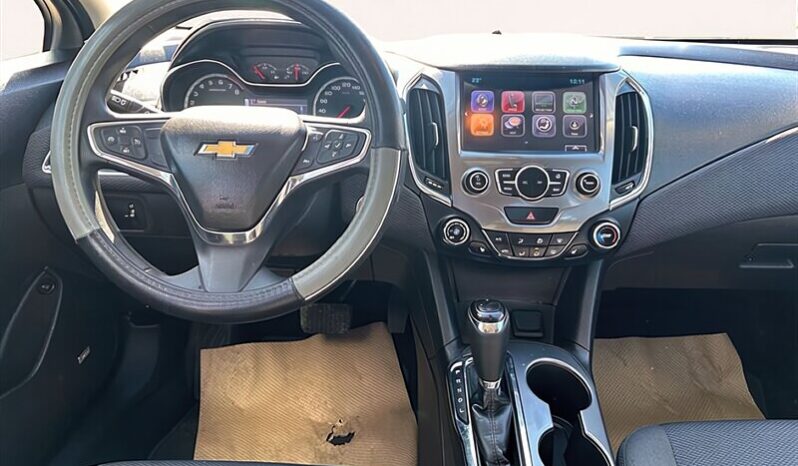 
								2018 Chevrolet Cruze LT full									