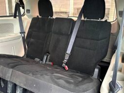 
										2017 Dodge Grand Caravan SE full									