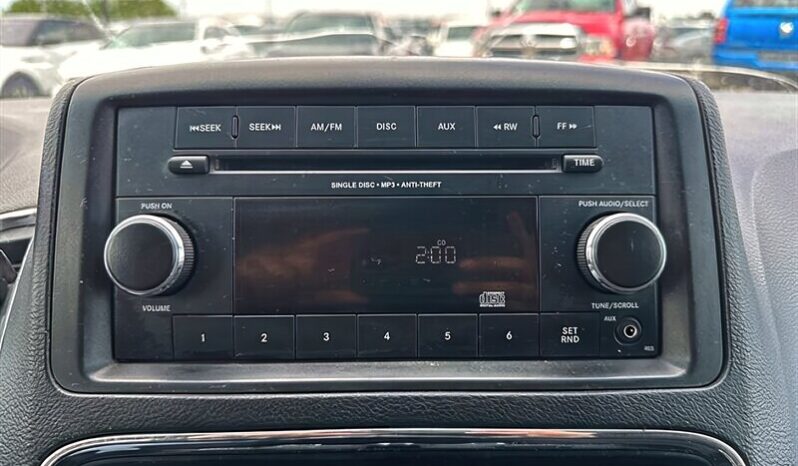 
								2017 Dodge Grand Caravan SE full									