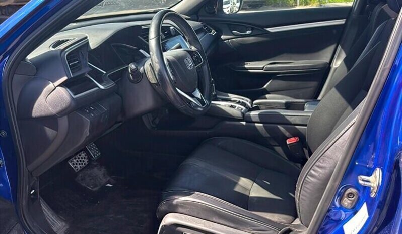 
								2019 Honda Civic Sport full									