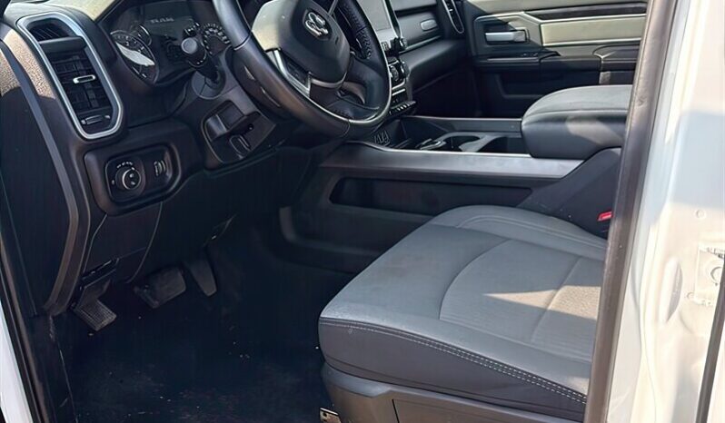 
								2023 Ram 3500 Big Horn Dually Diesel Crew Cab 4×4 full									