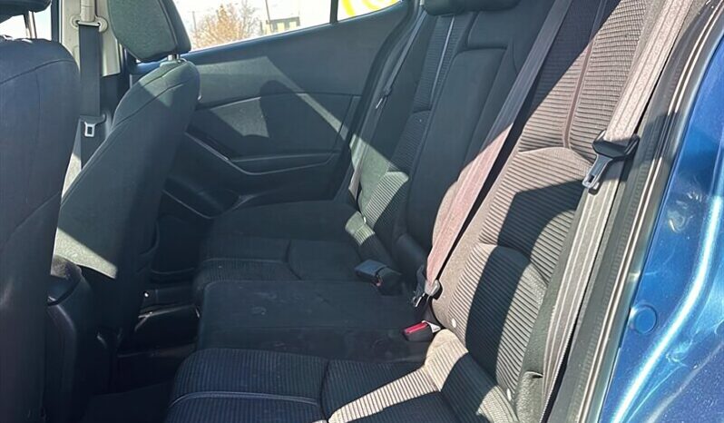 
								2018 Mazda Mazda3 GS full									