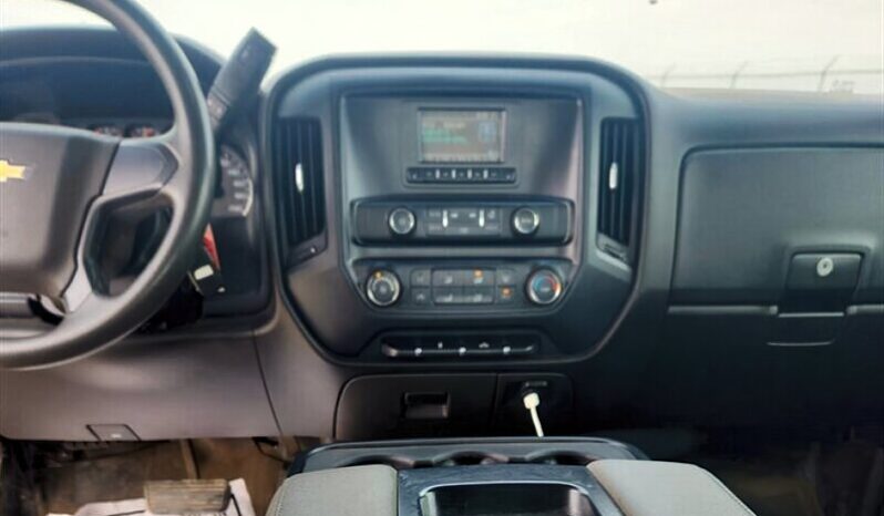 
								2017 Chevrolet Silverado Crew Cab 4×4 5.3L full									