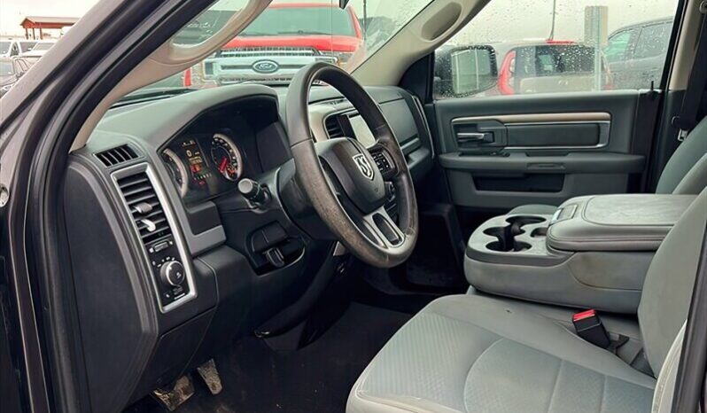 
								2017 Ram 1500 SLT 5.7L Hemi Ext. Cab 4X4 full									