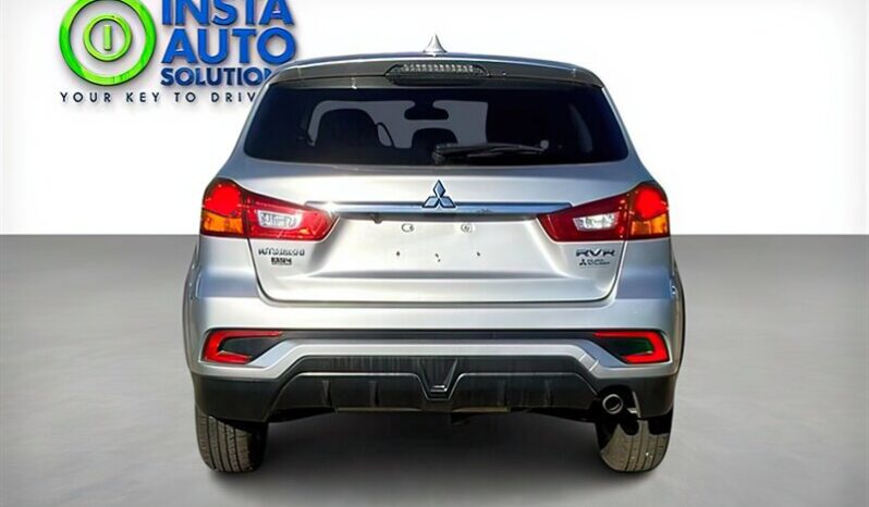 
								2019 Mitsubishi RVR SE AWD full									