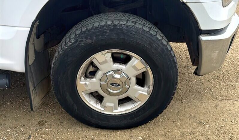 
								2016 Ford F-150 XLT Crew Cab 4X4 full									