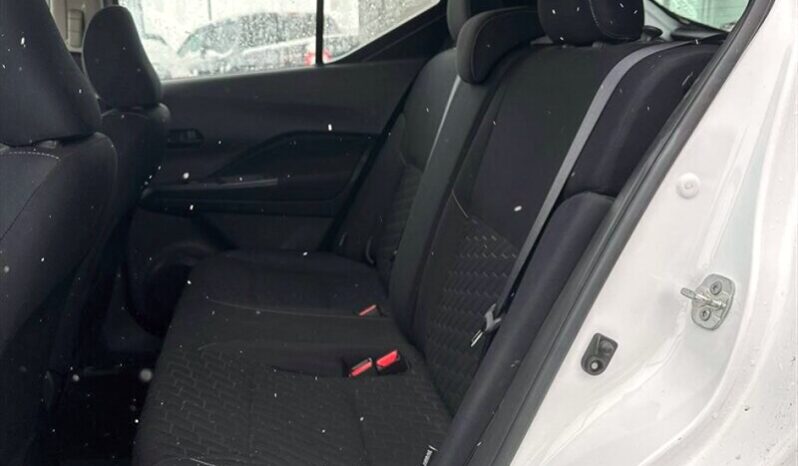 
								2022 Nissan Kicks S full									