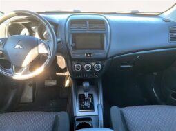 
										2019 Mitsubishi RVR SE AWD full									