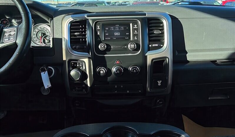 
								2017 Ram 1500 Outdoorsman Crew Cab 4×4 5.7L Hemi full									