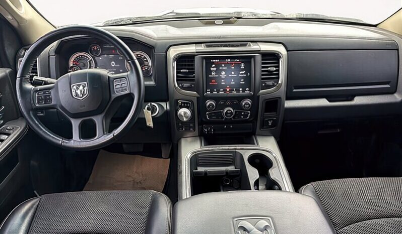 
								2018 Ram 1500 Sport Quad Cab 4×4 5.7L Hemi full									