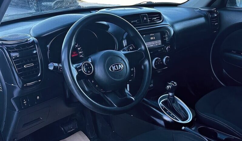 
								2019 Kia Soul LX full									